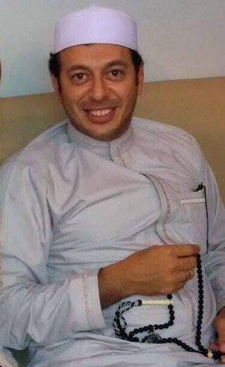 رواد “فيس بوك” عن الحاج مصطفى شعبان: كل بما يرضي الله