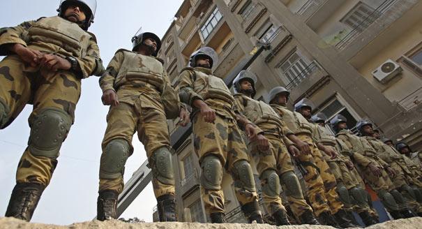 مراسلون بلا حدود: حرية المعلومات في مصر فريسة للقمع العسكري