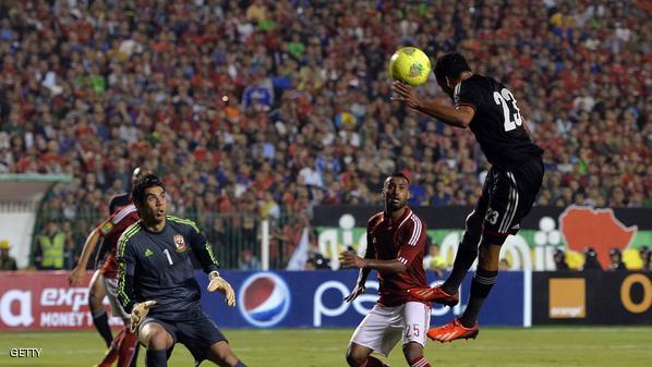 بالفيديو.. أورلاندو يهز شباك الأهلي بهدف مبكر في الكونفيدرالية