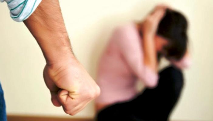 العنف يتجه نحو الزيادة لدى الرجال عندما يشعرون بأن رجولتهم مهددة