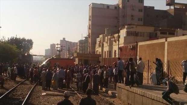 مصرع طالبتين تحت عجلات قطار الصعيد بأسيوط