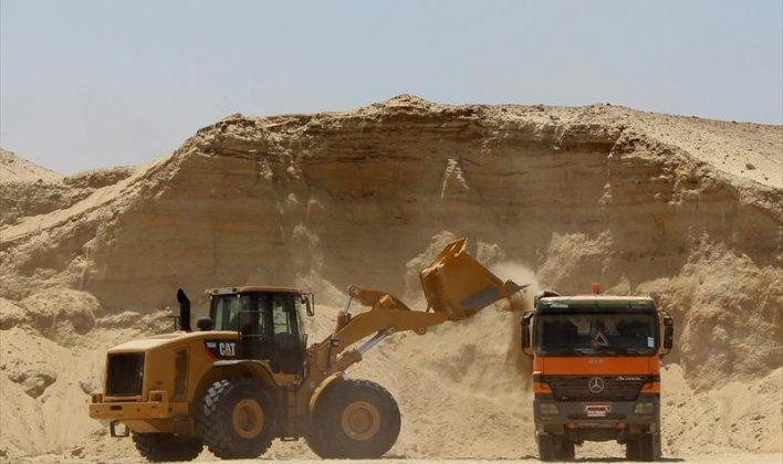 وفاة الحالة الثالثة بين العاملين بحفر “القناة الجديدة”