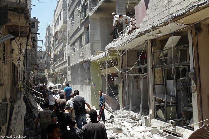 الجارديان: الجدار بين سوريا والغرب يتداعى