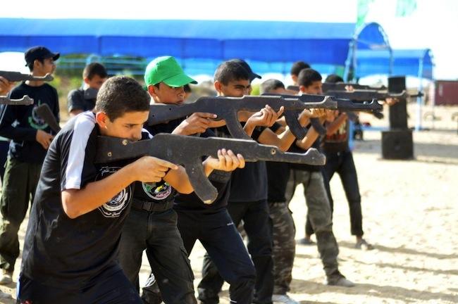 “الجيش الشعبي بغزة”.. طاحونة المقاومة الجديدة