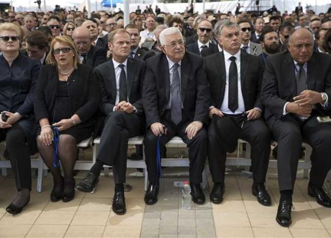 تباين ردود أفعال الاعلام المصري حول مشاركة شكري في جنازة بيريز