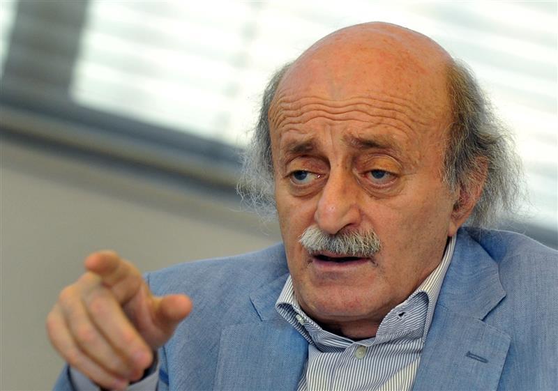 “جنبلاط” يدعو “الدروز” للعودة لأصول الإسلام والدراسة في الأزهر