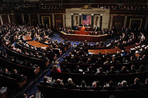 إغلاق مبنى الكونجرس  بعد إطلاق أعيرة نارية خارجه