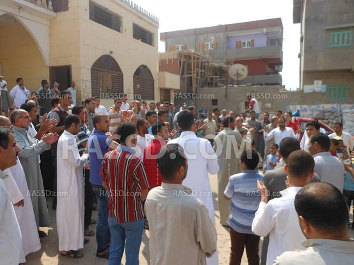 شباب الشرقية ضد الانقلاب:عسكر يحكم تاني ليه. إحنا كتيبة ولا إية