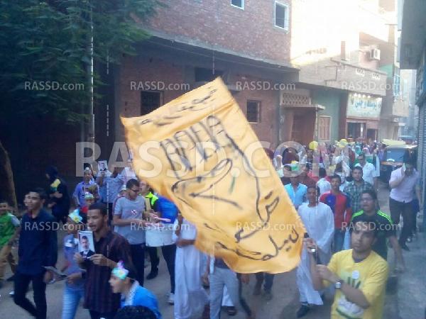 القوصية تنتفض بمسيرة تطالب بالإفراج عن المعتقلين