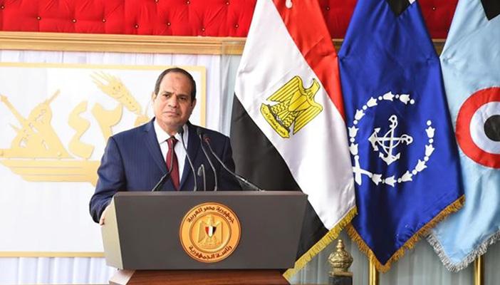 كلمة السيسي في ذكرى أكتوبر تكشف جهله.. ونشطاء: خطاب فضيحة