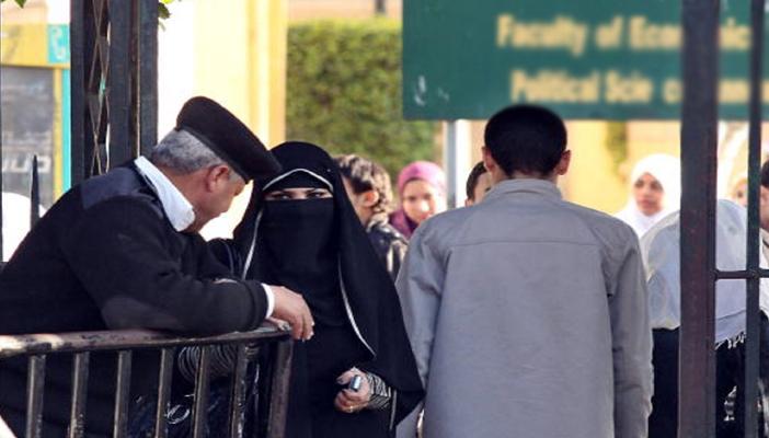 عضوات هيئة التدريس المنتقبات يرفضن قرار حظر النقاب