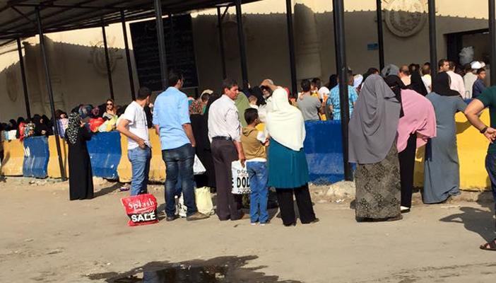 نجلة الشاطر: بعد 5 ساعات في سجن العقرب قالوا للأهالي: “الزيارة اتلغت”