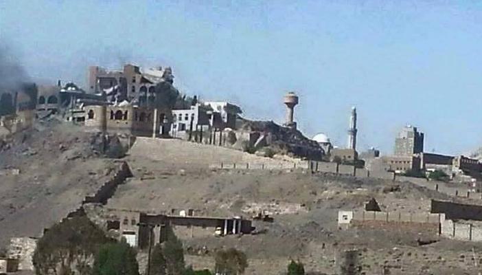 طيران التحالف يدمر منزل علي صالح الرئيس اليمني المخلوع