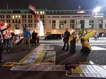 معرض لائتلاف دعم الديمقراطية بألمانيا رفضًا للانقلاب