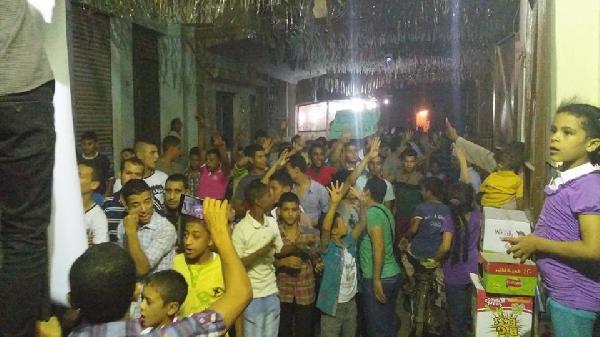 مسيرة بإحدى قرى الجيزة تندد بالانقلاب