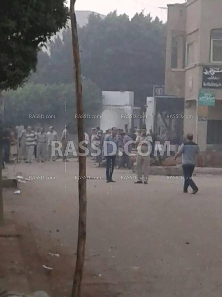 عائلة البنا بأشمون تحاصر مركز الشرطة بعد مقتل أحد أفرادها