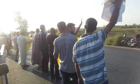 سلسلة بشرية في دمنهور لإسقاط الانقلاب