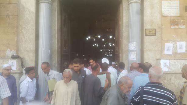 بالصور.. الشرطة تغلق ضريح “الحسين” في ذكرى “عاشوراء”