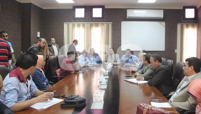 بالصور.. مؤتمر صحفي بـ”الصيادلة” لبحث آليات إرجاع الأدوية المنتهية