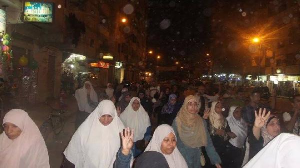 “المندرة” تتظاهر رفضًا للانقلاب العسكري