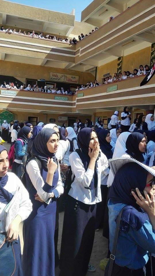 احتجاجات بثانوية بني سويف بعد إضافة 10 درجات للحضور