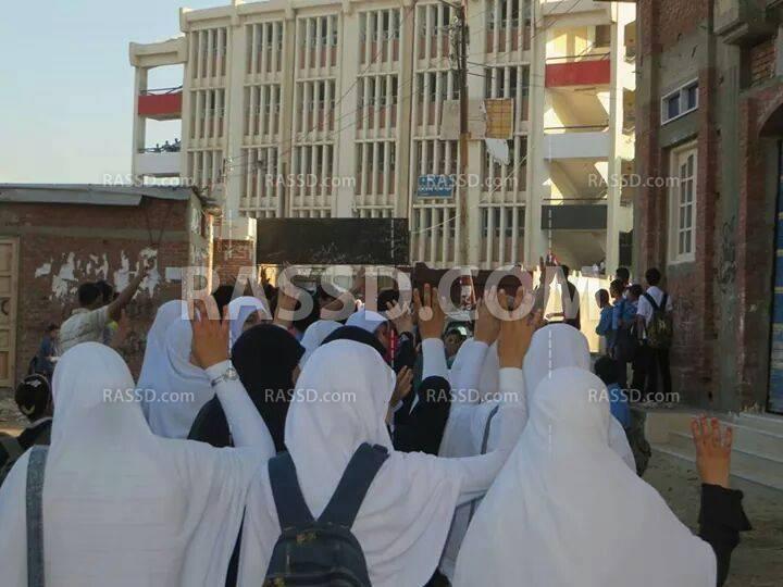 طلاب ضد الانقلاب في البصارطة دمياط ينددون بانتهاكات العسكر