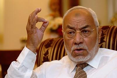 إحالة مهدي عاكف إلي الجنايات لاتهامه بإهانة القضاء