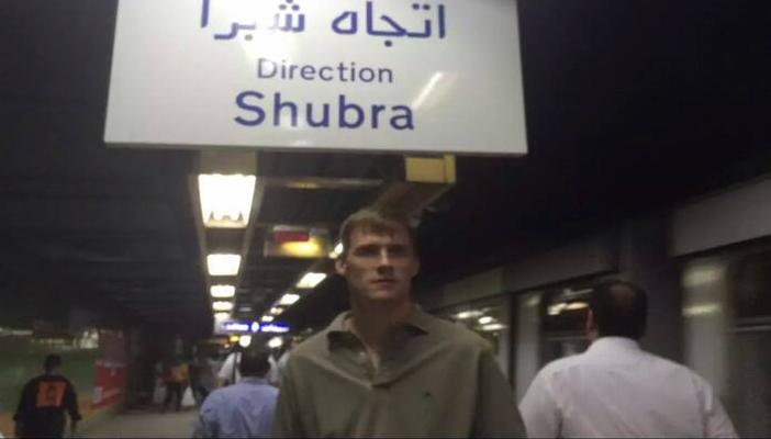 سفير بريطانيا في مصر يقارن بين مترو لندن والقاهرة