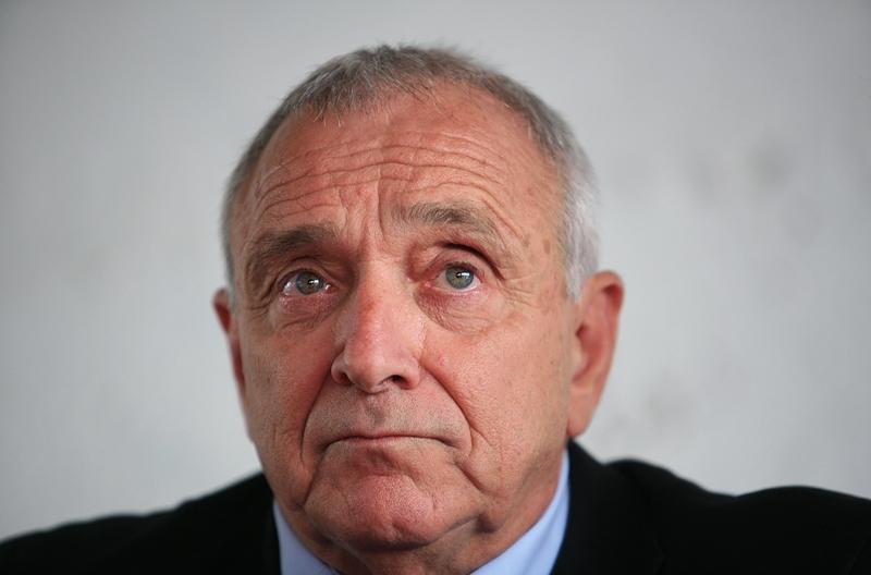 وزير صهيوني يهدد بإغلاق المسجد الأقصي أمام المسلمين