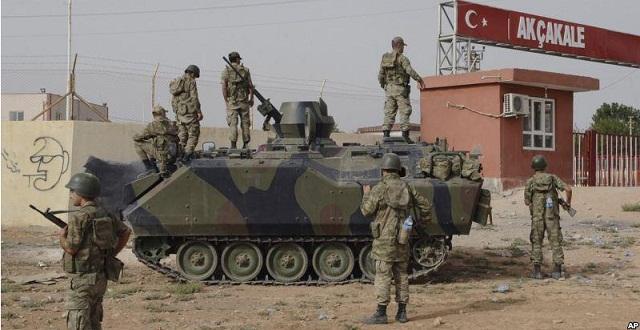 تركيا تنفي الموافقة على استخدام قواعدها ضد “داعش”