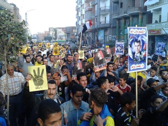 ثوار طهطا بسوهاج ينتفضون رفضا لحكم العسكر