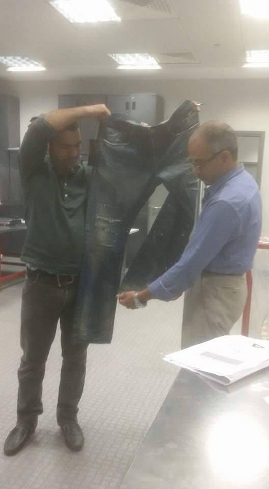 4000 جنيه جمرك لبنطلون جينز في مطار القاهرة