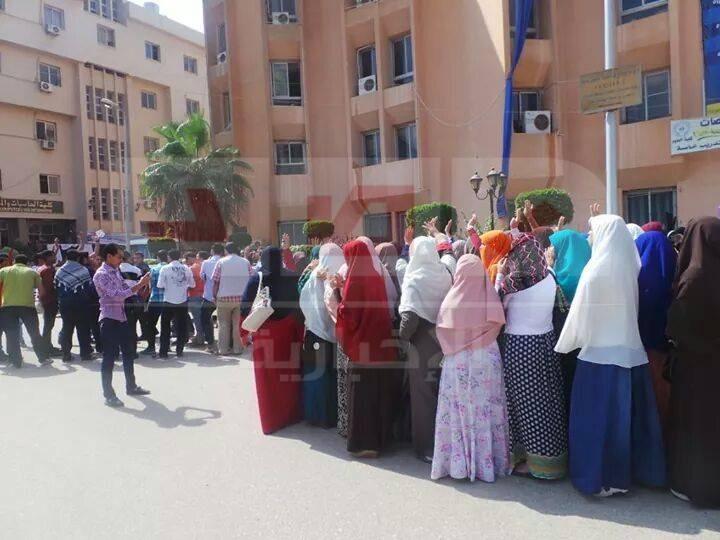 مسيرة لطلاب جامعة المنوفية تطالب بالإفراج عن المعتقلين