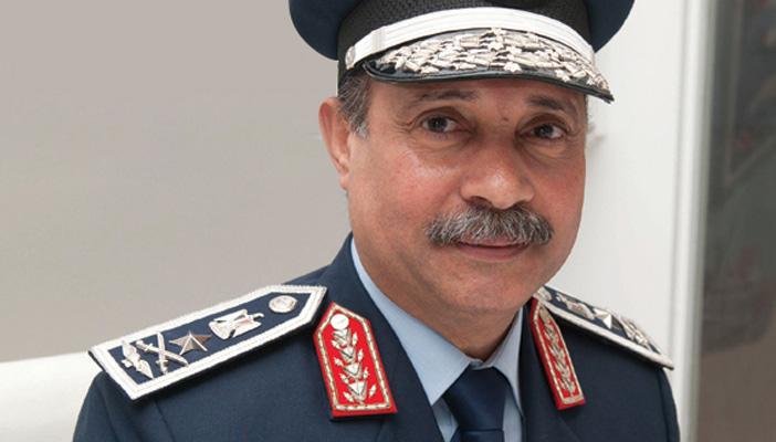 نشطاء يسخرون من “التاكسي الطائر”.. منتظرينه من سنة ولسه ماجاش!