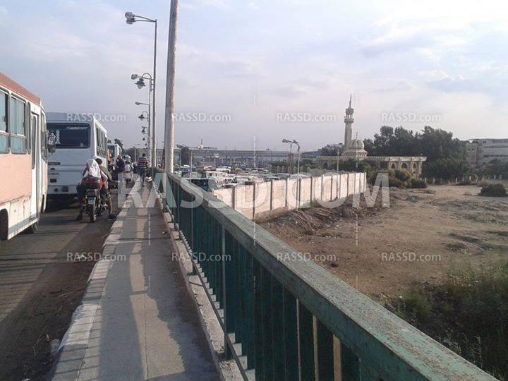 عمال بورسعيد يشتكون من صعوبة الطرق المؤدية لأعمالهم