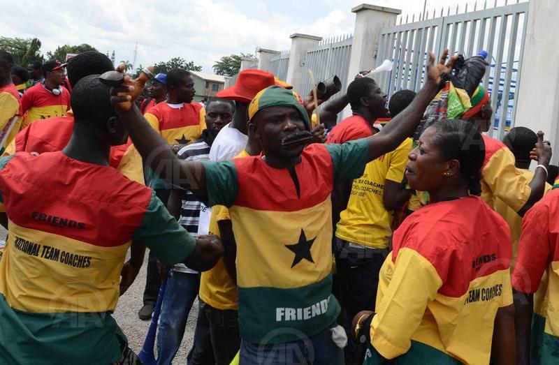 جماهير غانا تملأ مدرجات”بابا يارا”قبل مباراة منتخبهم مع مصر