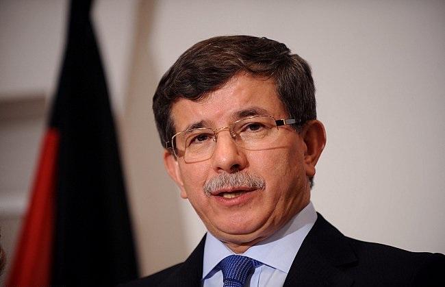 داود أوغلو: نقدم ما يمكننا كي لا تسقط “عين العرب”