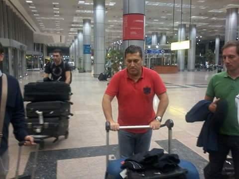 “بيسيرو” يصل مطار القاهرة لتولي قيادة الأهلي