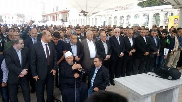 لماذا لا يصطف الإخوان للكفاح كما اصطفوا لصلاة الغائب؟ – محمد ثابت