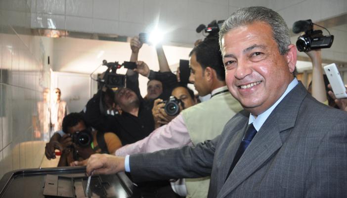 وزير الرياضة يدلي بصوته في “نور المكفوفين”