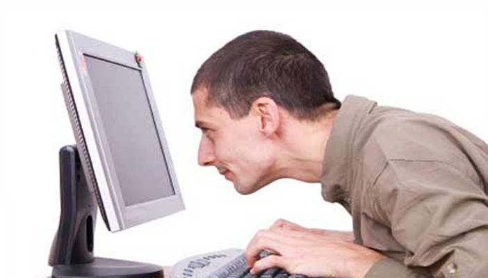 تهديدات بفضح هوية مستخدمي المواقع الإباحية