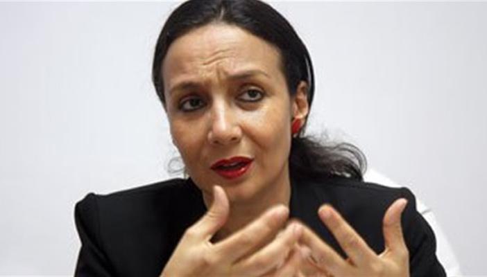 محامية تدعو لتطبيق الغرامة على الممتنعين عن التصويت و”ضربهم بالجزمة”