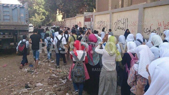 طلاب المدارس ينطمون مسيرة ظهر اليوم بغرب شبرا