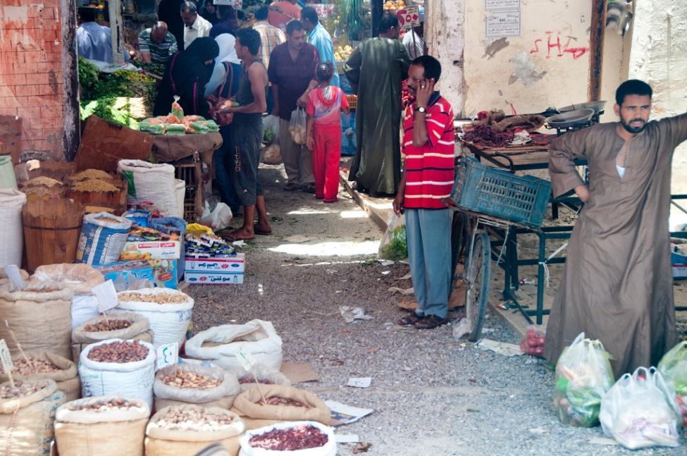 “ميدل إيست”: عسكر مصر التهموا 91مليار دولار في 5 سنوات