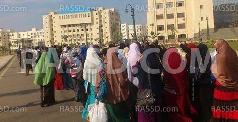 صور| تظاهرتان بجامعة كفر الشيخ تنديدًا باعتقال الطلاب