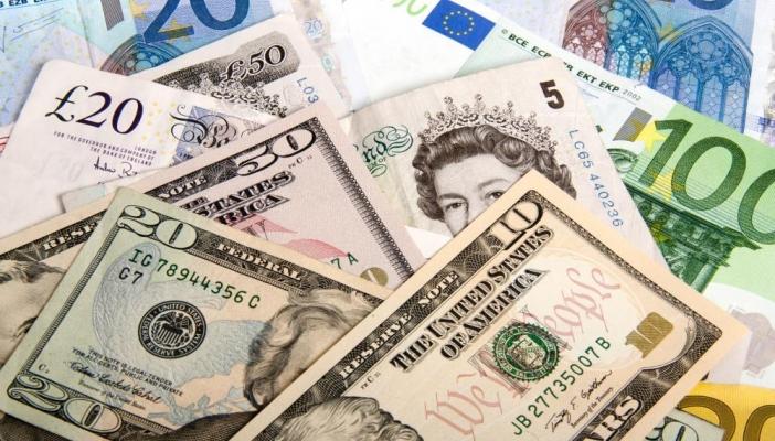 الدولار يستقر في السوق السوداء مسجلًا 15.50 جنيهًا للبيع