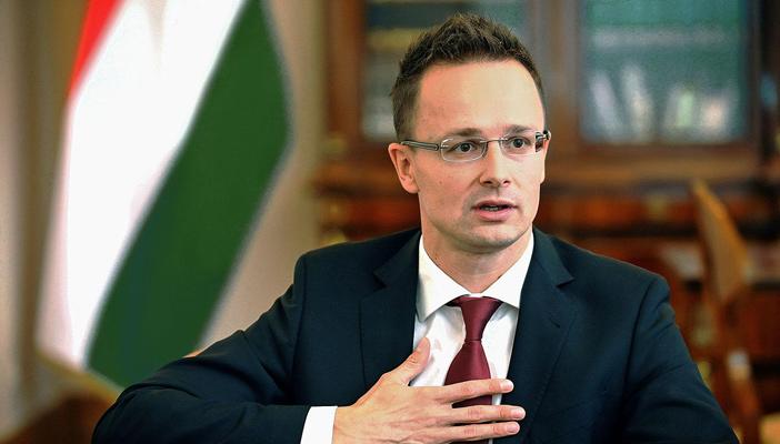 الخارجية المجرية: ينبغي التوصل لاتفاق بين أوروبا وتركيا بخصوص اللاجئين