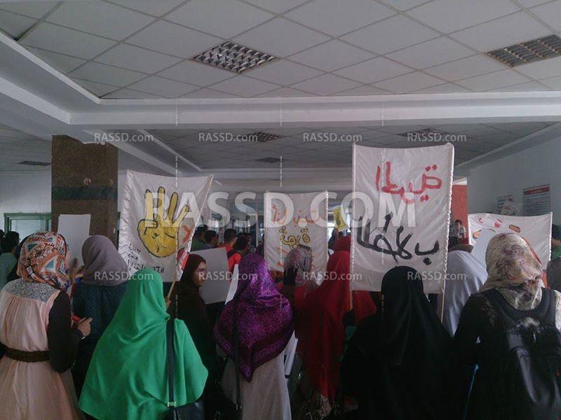 طلاب المعهد العالي للتكنولوجيا بالعاشر ينددون بخطف زميلهم