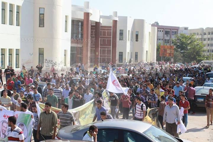 جامعة المنصورة.. بين البلطجة ورفض الانقلاب”تغطية مصورة”