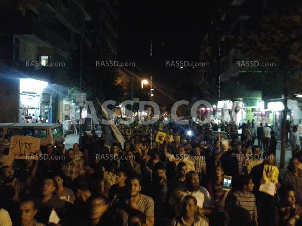 مسيرة بالآلاف رفضا للانقلاب بحلوان